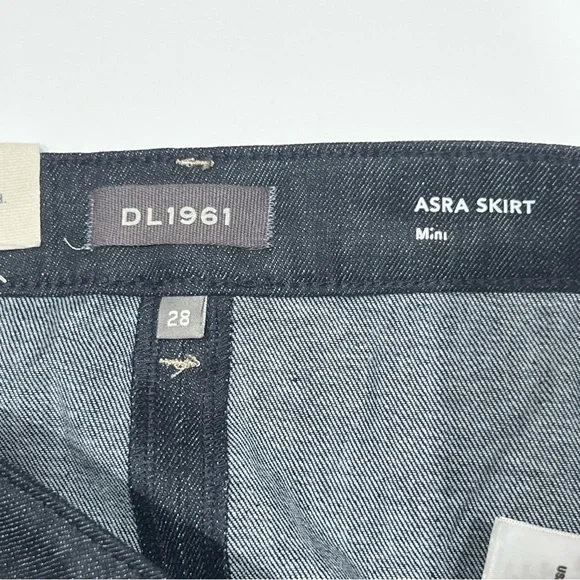 DL1961 Asra Mini Skirt Indigo size Med 28 NWT - Picture 9 of 13